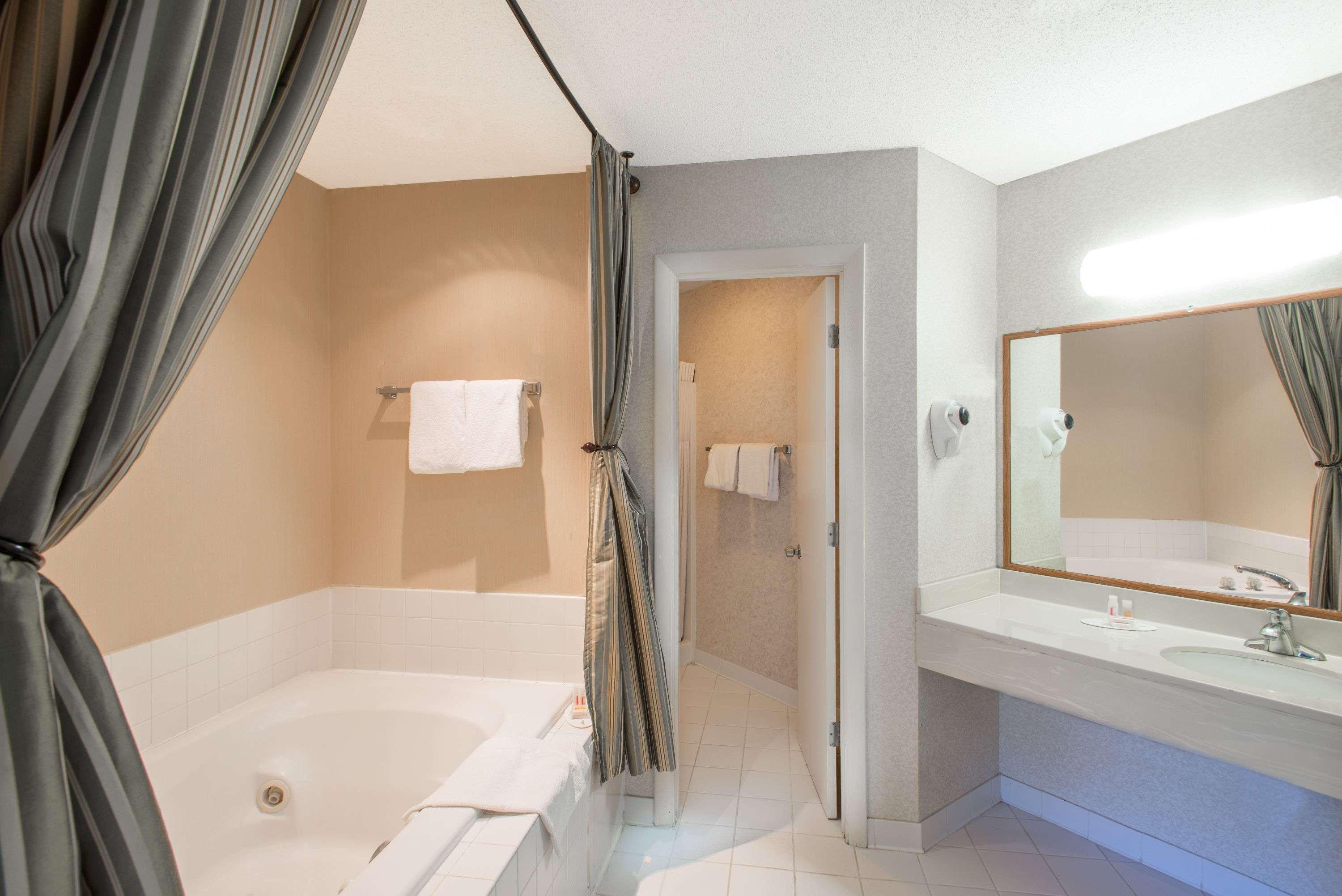 Spark By Hilton Mystic Groton Экстерьер фото