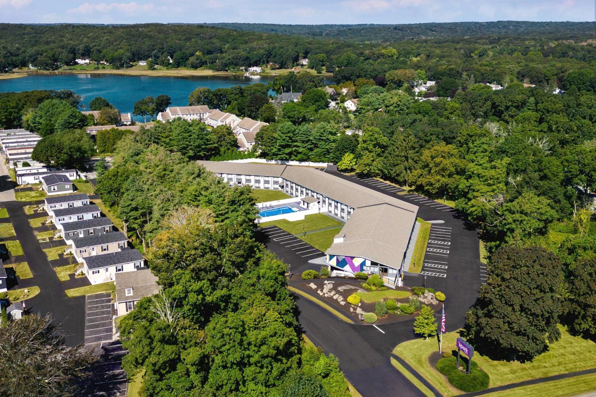 Spark By Hilton Mystic Groton Экстерьер фото